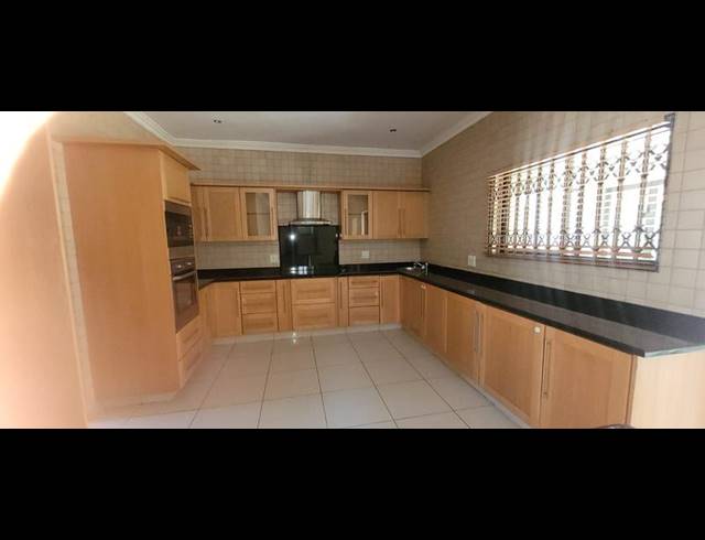 4 BEDROOM CLUSTER FOR SALE IN NEWMARKET